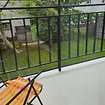 Na Brzozowej 18 *