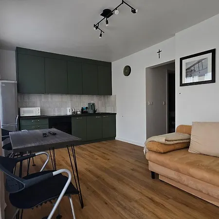 Na Brzozowej 18 رشيشوف